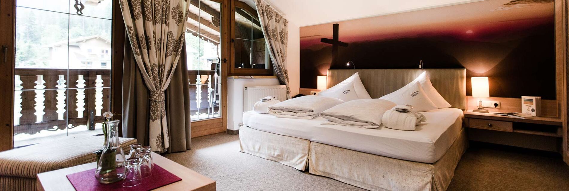 Double rooms and suites